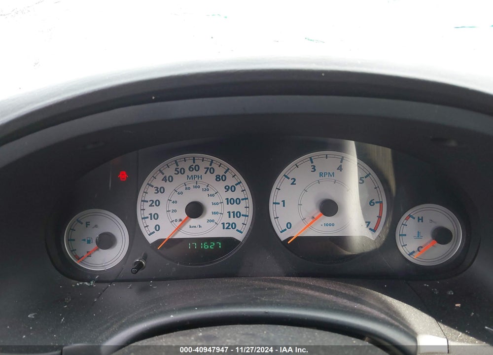2006 CHRYSLER TOWN & COUNTRY LX VIN: 1A4GP44R76B750822