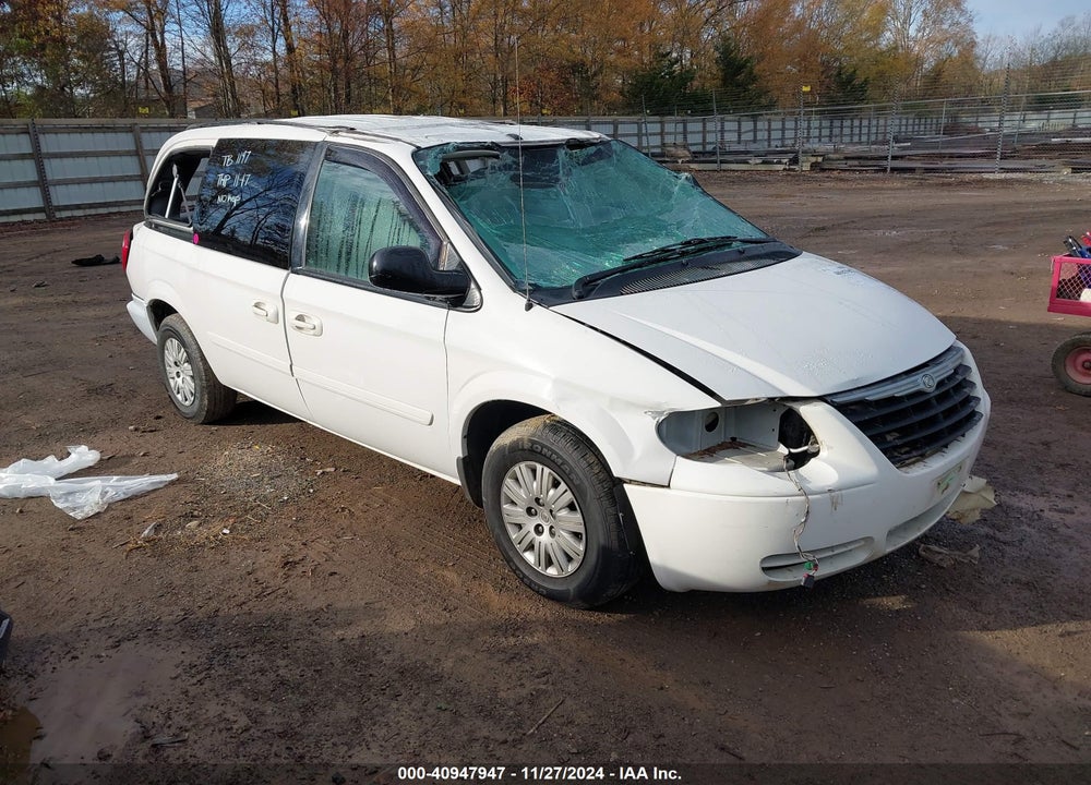 2006 CHRYSLER TOWN & COUNTRY LX VIN: 1A4GP44R76B750822