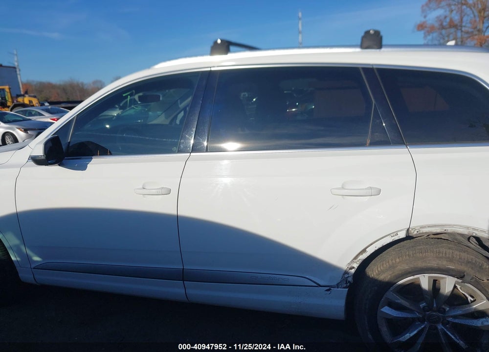 2017 AUDI Q7 3.0T PREMIUM VIN: WA1LAAF75HD013510