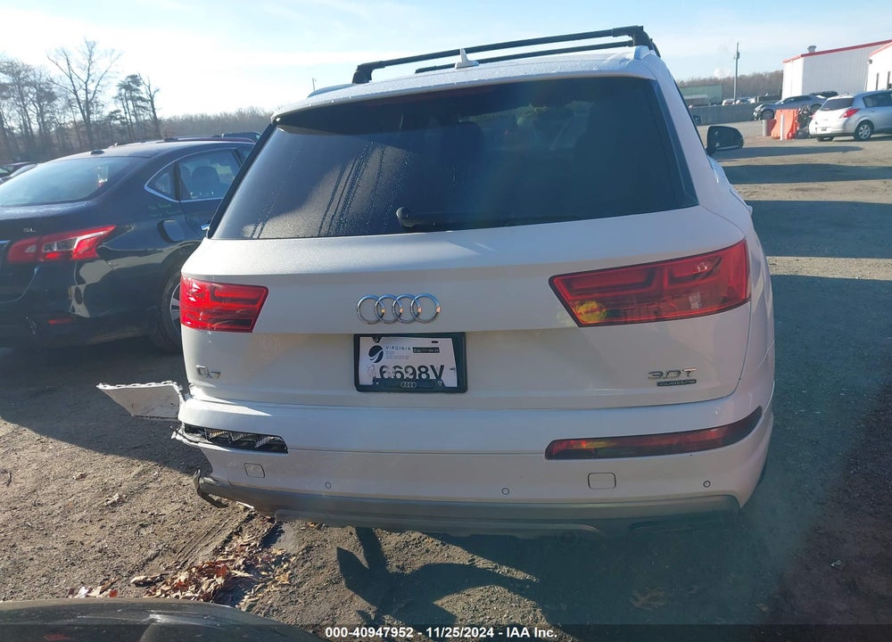 2017 AUDI Q7 3.0T PREMIUM VIN: WA1LAAF75HD013510