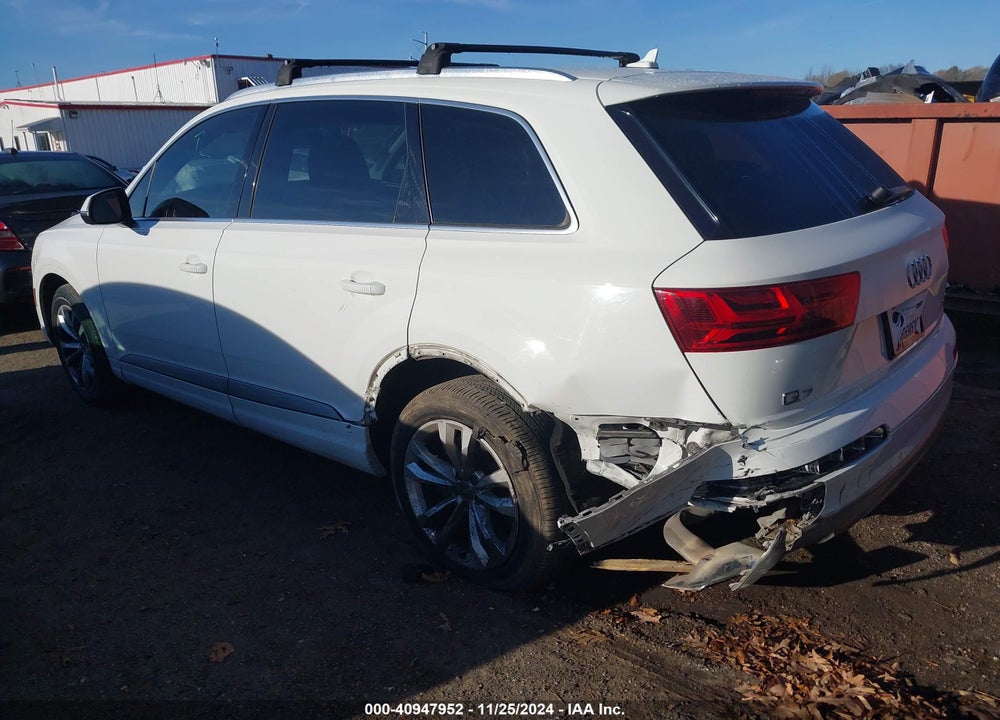 2017 AUDI Q7 3.0T PREMIUM VIN: WA1LAAF75HD013510