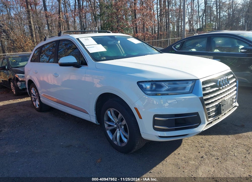 2017 AUDI Q7 3.0T PREMIUM VIN: WA1LAAF75HD013510