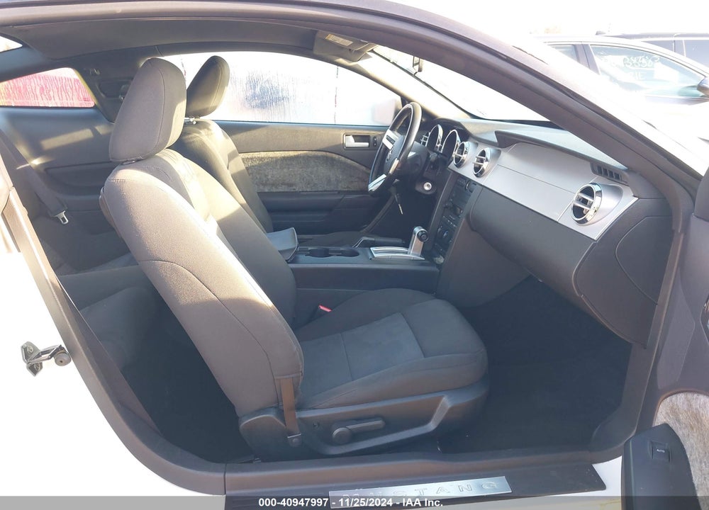 2006 FORD MUSTANG V6 VIN: 1ZVFT80N665178600