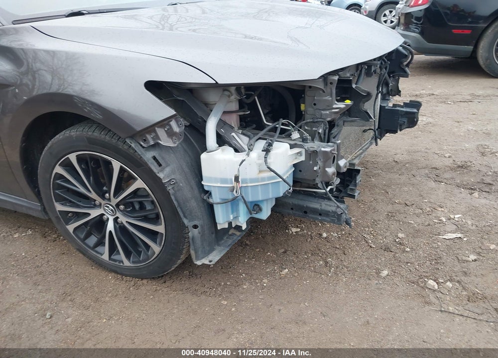 2019 TOYOTA CAMRY VIN: 4T1B11HK9KU690680