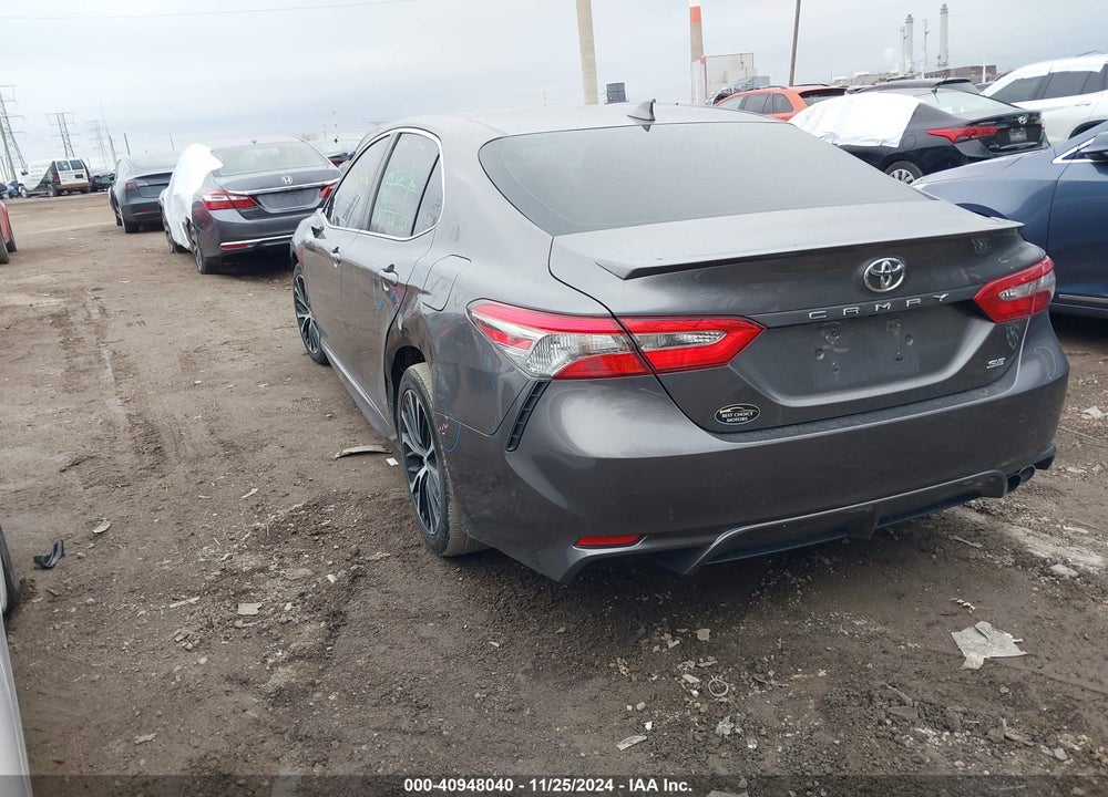 2019 TOYOTA CAMRY VIN: 4T1B11HK9KU690680