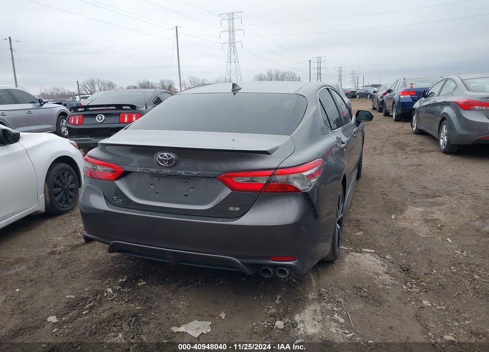 2019 TOYOTA CAMRY VIN: 4T1B11HK9KU690680