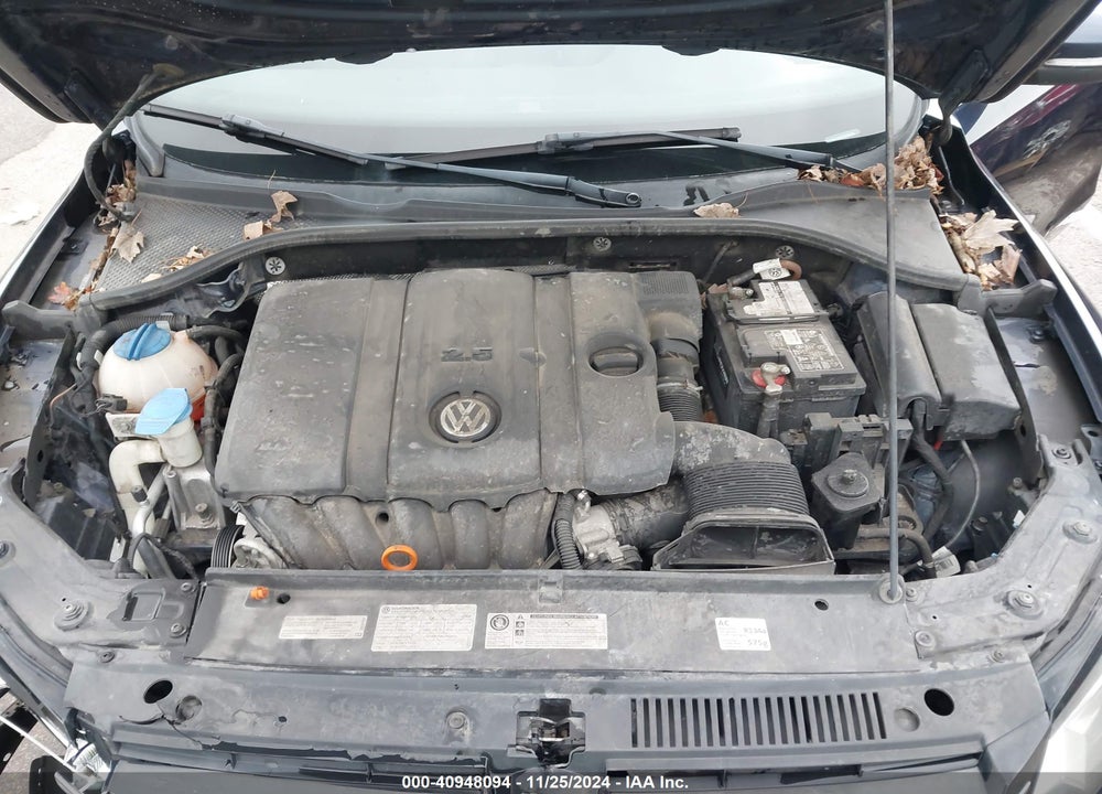 2013 VOLKSWAGEN PASSAT 2.5L SE VIN: 1VWBP7A38DC096290