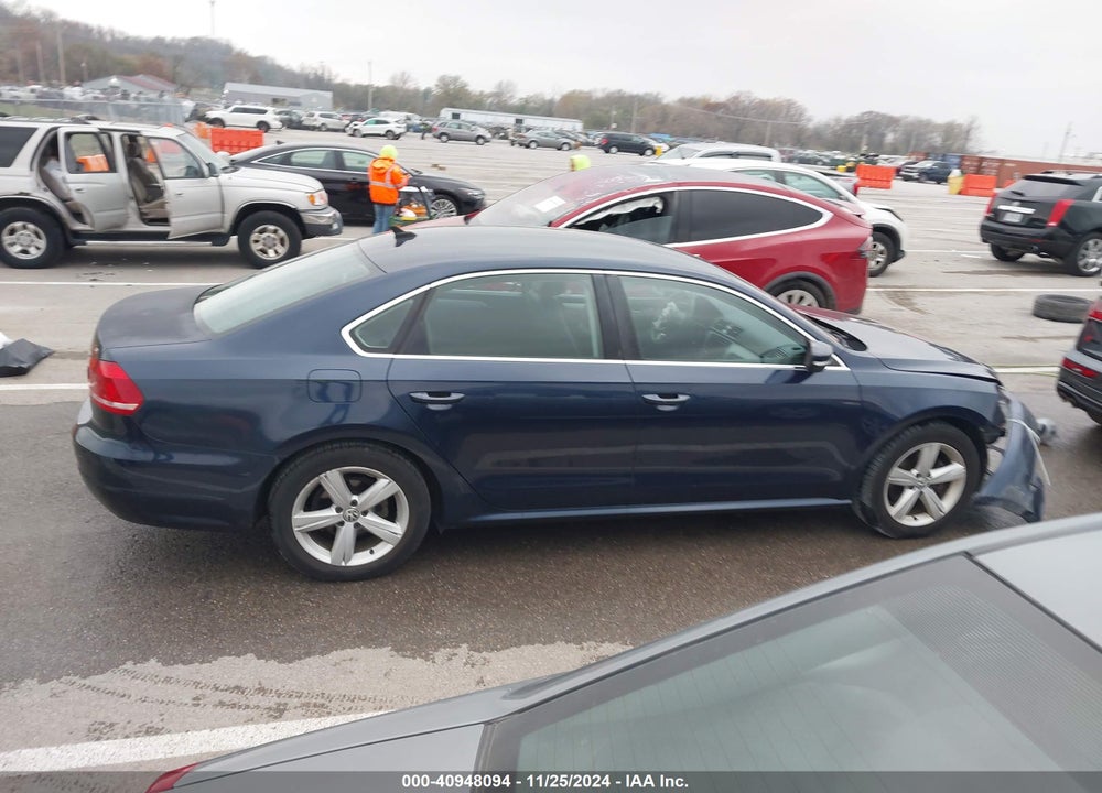 2013 VOLKSWAGEN PASSAT 2.5L SE VIN: 1VWBP7A38DC096290
