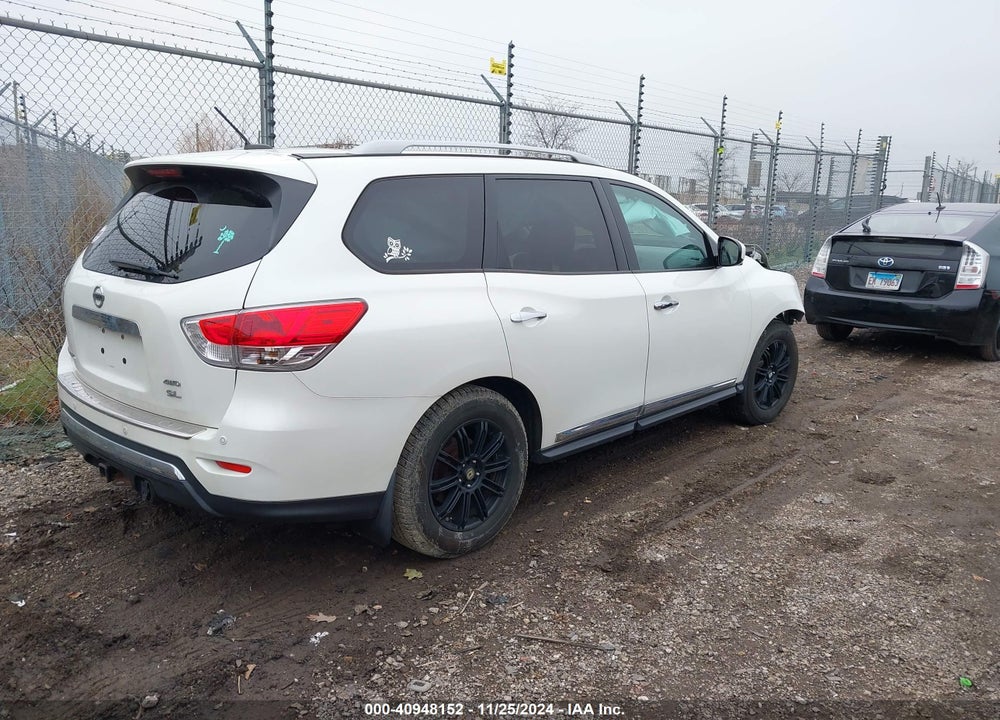 2015 NISSAN PATHFINDER SL VIN: 5N1AR2MMXFC608873