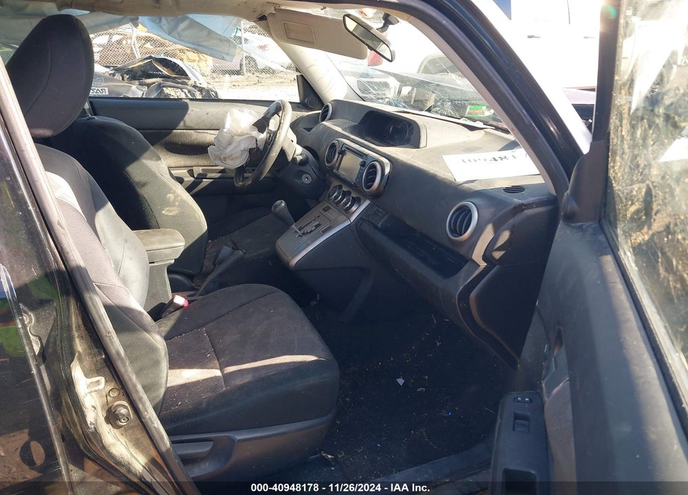 2013 SCION XB VIN: JTLZE4FE1DJ039395