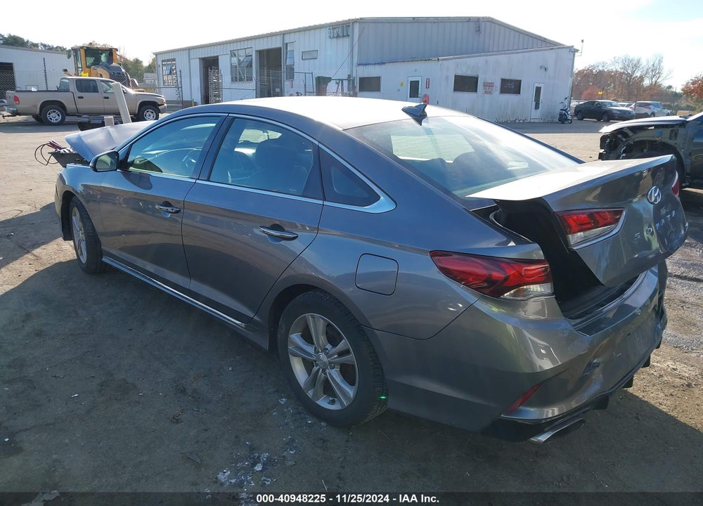 2018 HYUNDAI SONATA VIN: 5NPE34AF9JH697440