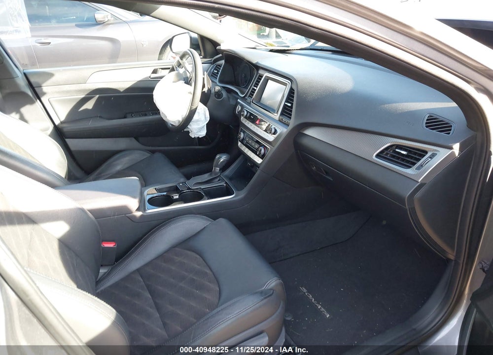 2018 HYUNDAI SONATA VIN: 5NPE34AF9JH697440