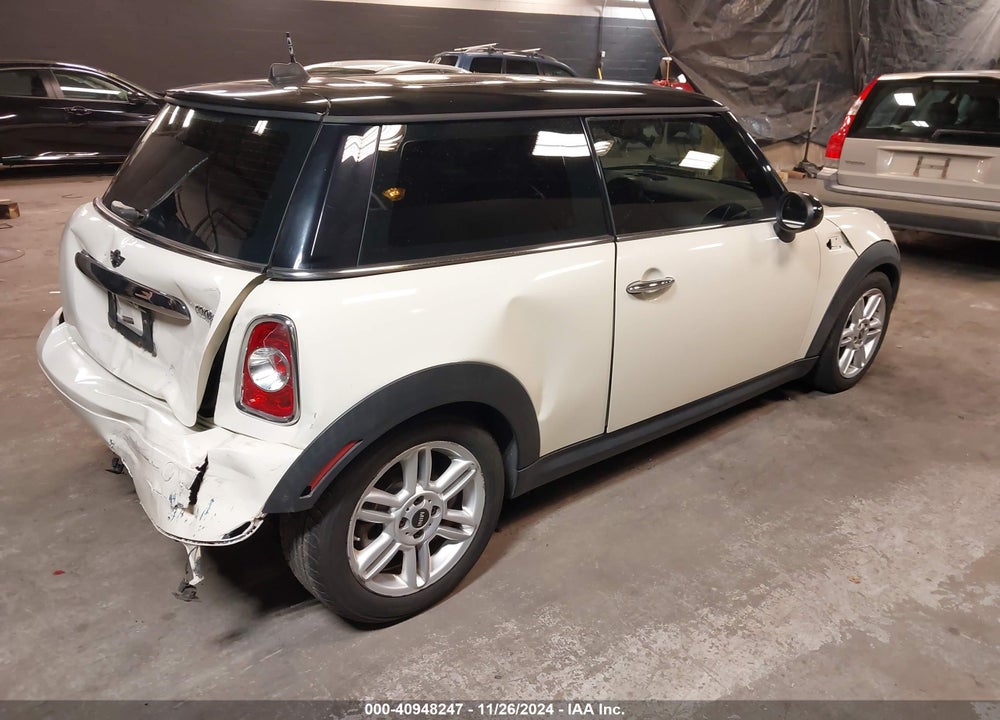 2012 MINI COOPER VIN: WMWSU3C5XCT264932