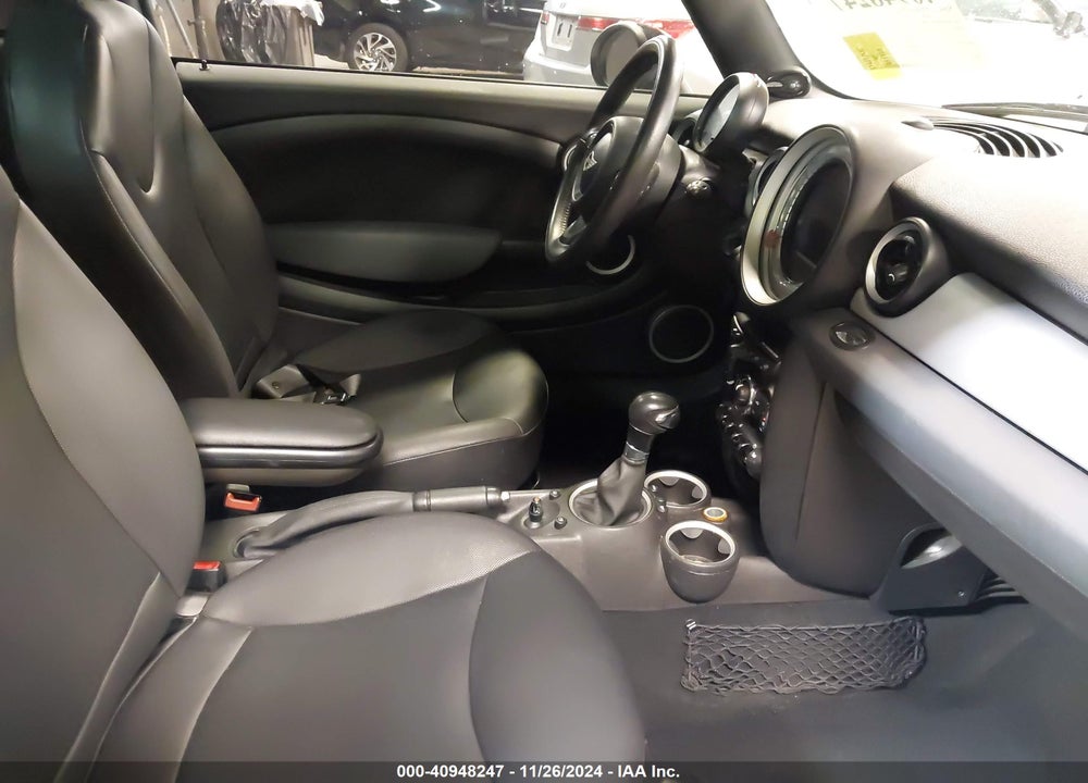 2012 MINI COOPER VIN: WMWSU3C5XCT264932