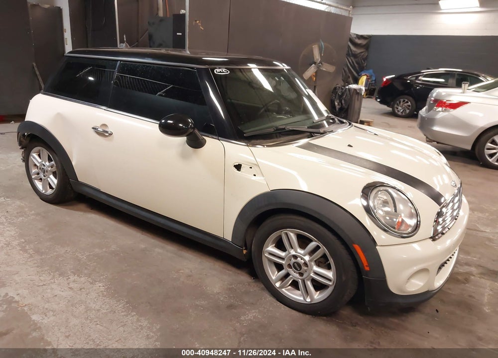 2012 MINI COOPER VIN: WMWSU3C5XCT264932
