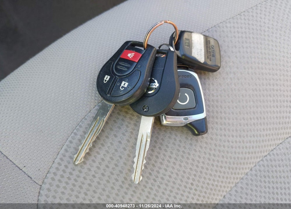 2013 NISSAN ROGUE S VIN: JN8AS5MV5DW662374