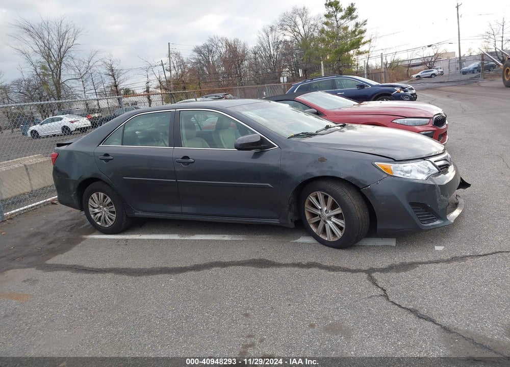 2014 TOYOTA CAMRY HYBRID LE VIN: 4T1BD1FK5EU112588