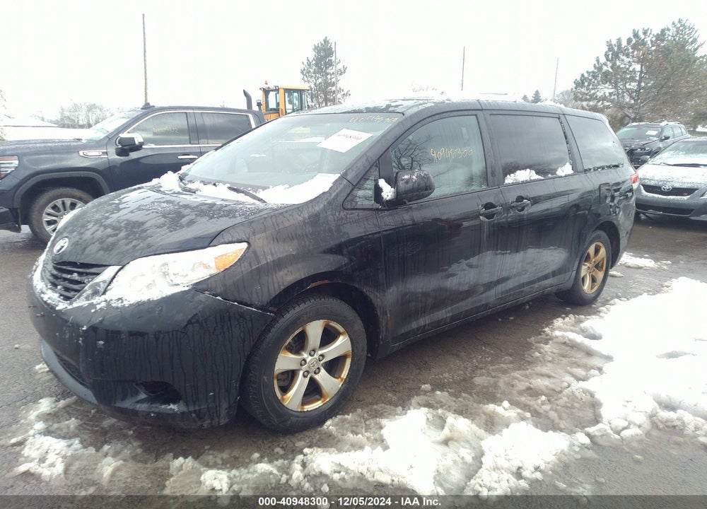 2012 TOYOTA SIENNA LE 8 PASSENGER VIN: 5TDKA3DC1CS013630