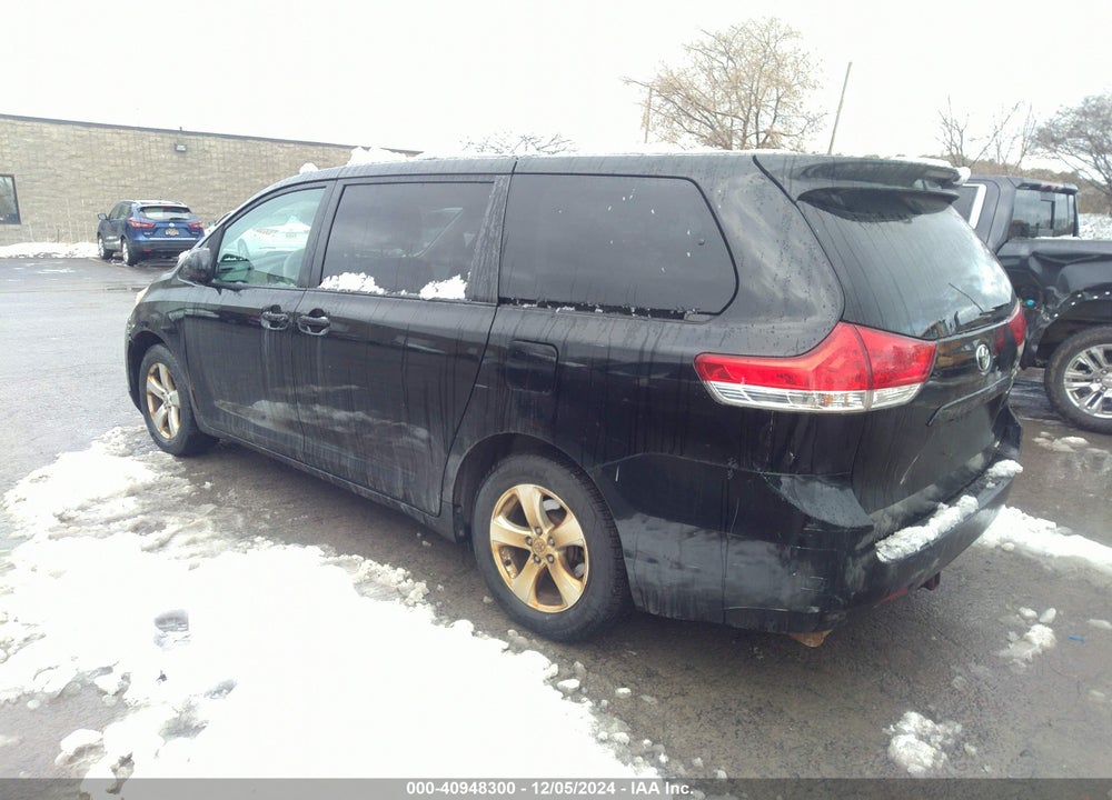 2012 TOYOTA SIENNA LE 8 PASSENGER VIN: 5TDKA3DC1CS013630