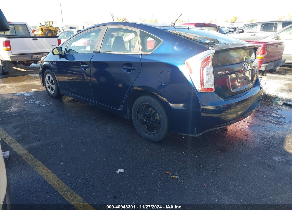 2013 TOYOTA PRIUS TWO VIN: JTDKN3DUXD1635252