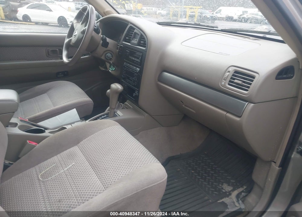 2003 NISSAN PATHFINDER SE VIN: JN8DR09Y33W803701
