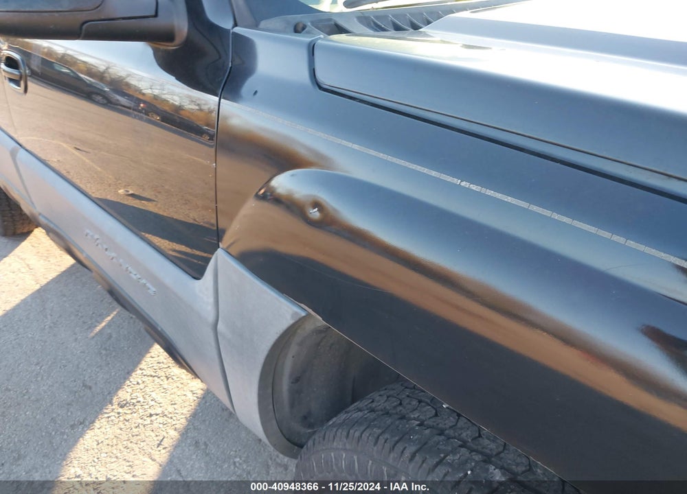 2002 CHEVROLET AVALANCHE 1500 VIN: 3GNEK13T42G137413