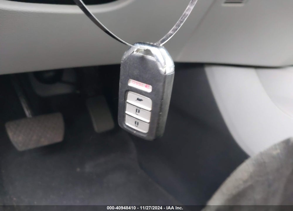 2019 HONDA PILOT LX VIN: 5FNYF6H19KB095647