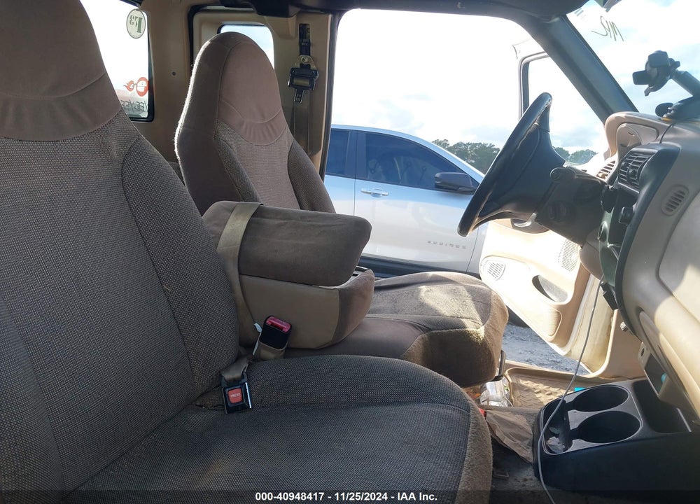2000 FORD RANGER XL/XLT VIN: 1FTYR14V8YPA67985
