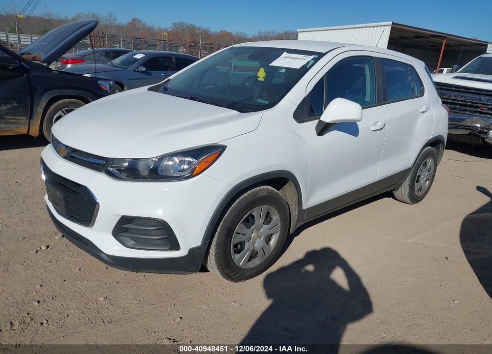 2017 CHEVROLET TRAX LS VIN: 3GNCJKSB2HL257221