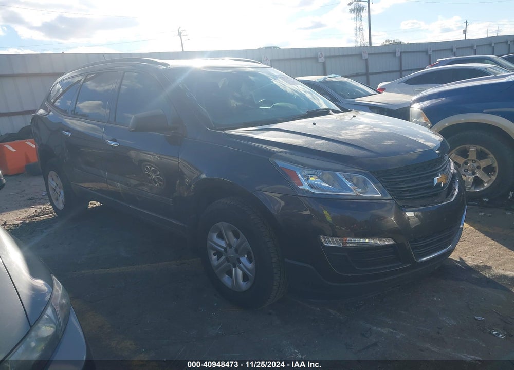 2015 CHEVROLET TRAVERSE LS VIN: 1GNKRFKD7FJ348941