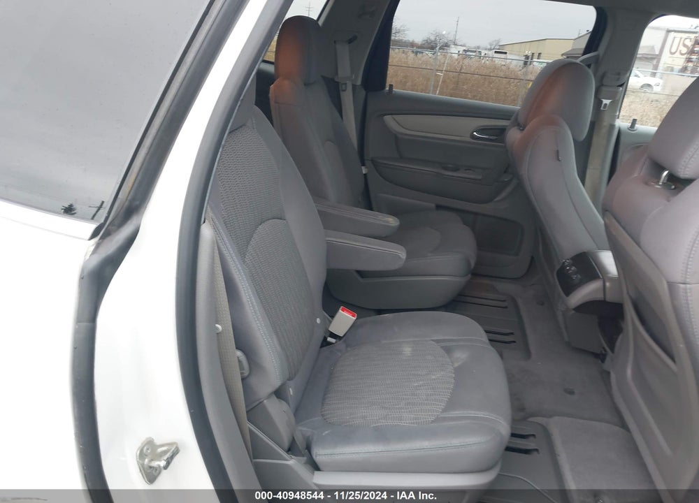 2015 CHEVROLET TRAVERSE 1LT VIN: 1GNKVGKD7FJ199335