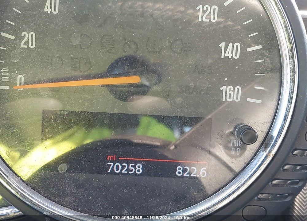 2017 MINI CONVERTIBLE COOPER VIN: WMWWG5C32H3D00092