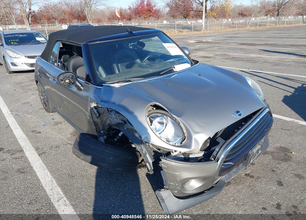 2017 MINI CONVERTIBLE COOPER VIN: WMWWG5C32H3D00092