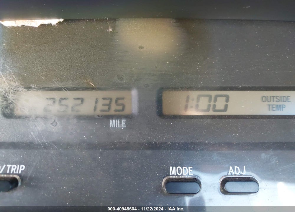 2002 TOYOTA AVALON XL VIN: 4T1BF28B62U223062