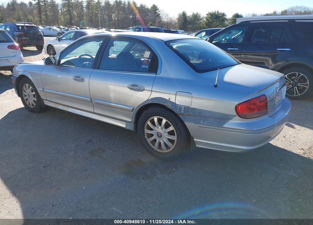 2003 HYUNDAI SONATA GLS/LX VIN: KMHWF35H03A884878
