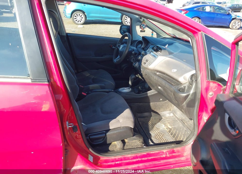 2010 HONDA FIT VIN: JHMGE8H2XAC015463