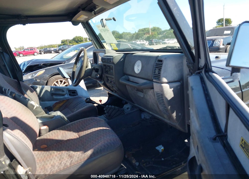 2000 JEEP WRANGLER SE VIN: 1J4FA29P9YP750867