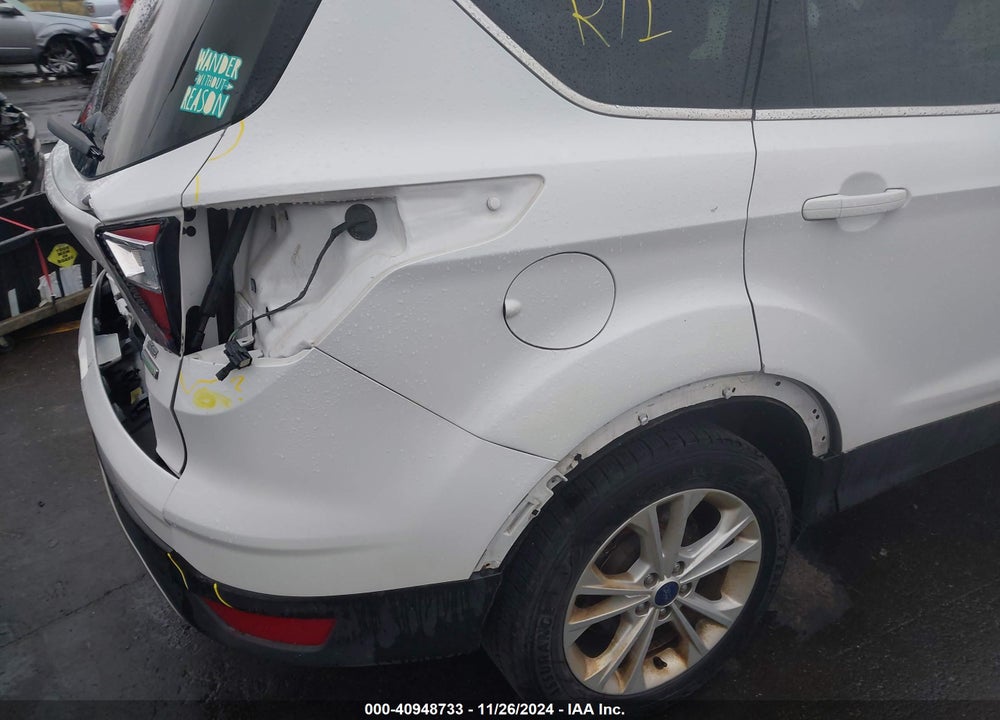 2018 FORD ESCAPE SE VIN: 1FMCU0GDXJUB28844