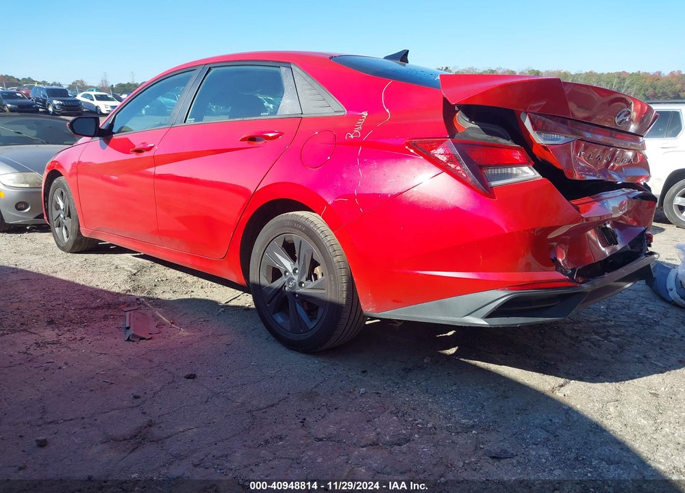 2022 HYUNDAI ELANTRA VIN: 5NPLM4AG4NH063942