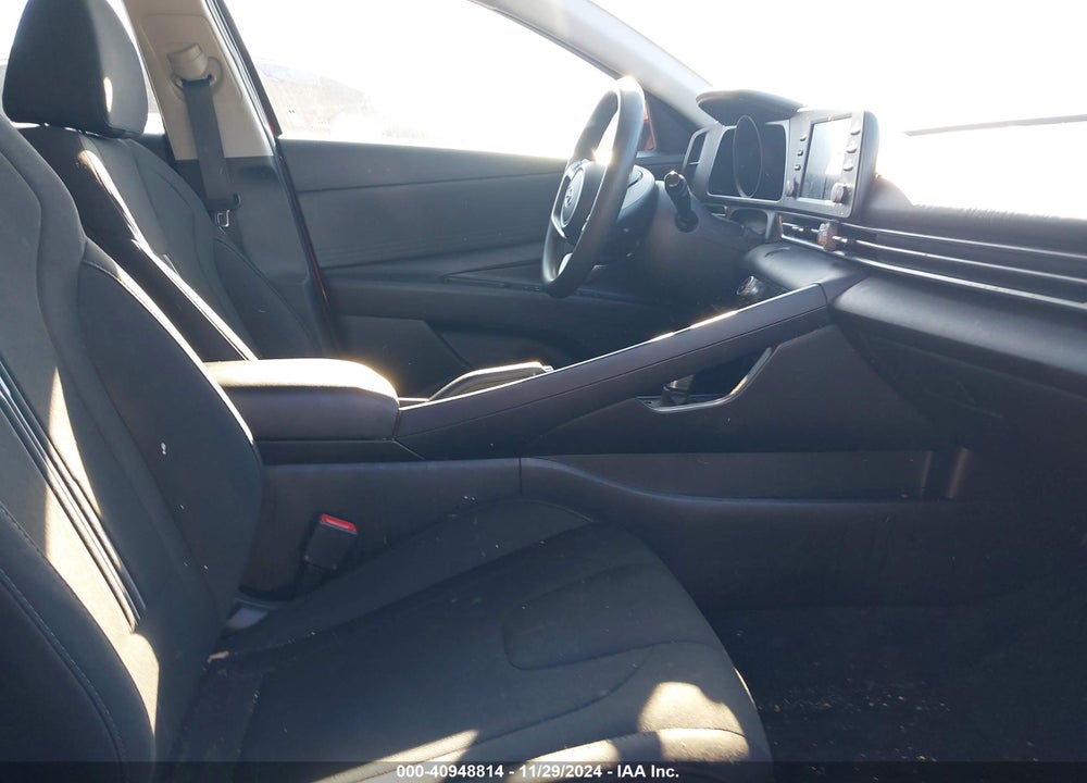2022 HYUNDAI ELANTRA VIN: 5NPLM4AG4NH063942