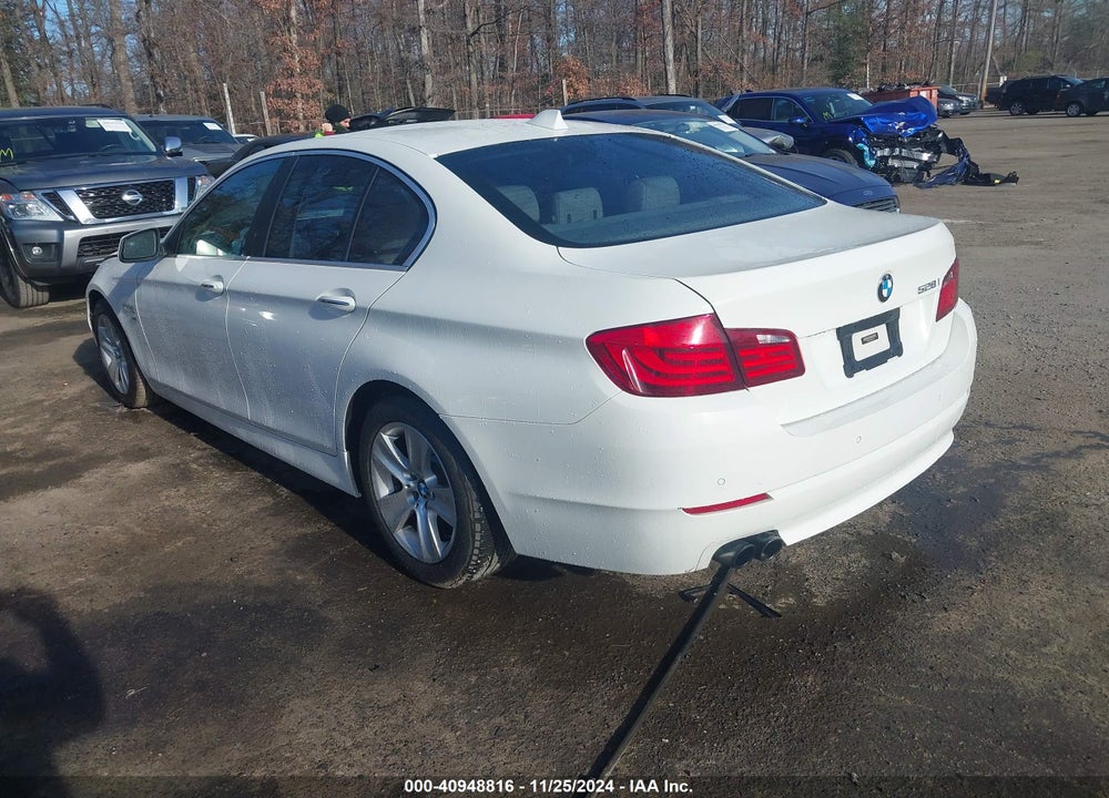2012 BMW 528I XDRIVE VIN: WBAXH5C58CDW10024