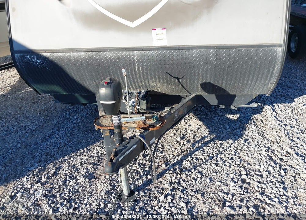 2015 FOREST RIVER SURVEYOR VIN: 4X4TSVZ25FL026068