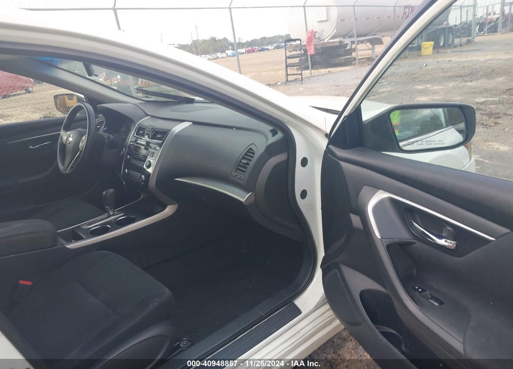 2015 NISSAN ALTIMA VIN: 1N4AL3AP3FC243937