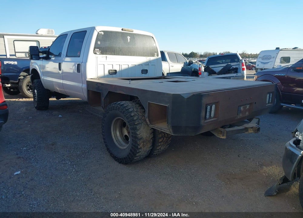 2011 FORD F-350 XL VIN: 1FT8W3DT8BEB38611