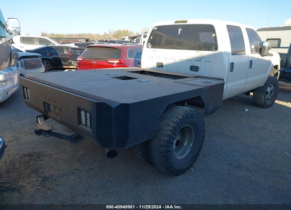 2011 FORD F-350 XL VIN: 1FT8W3DT8BEB38611