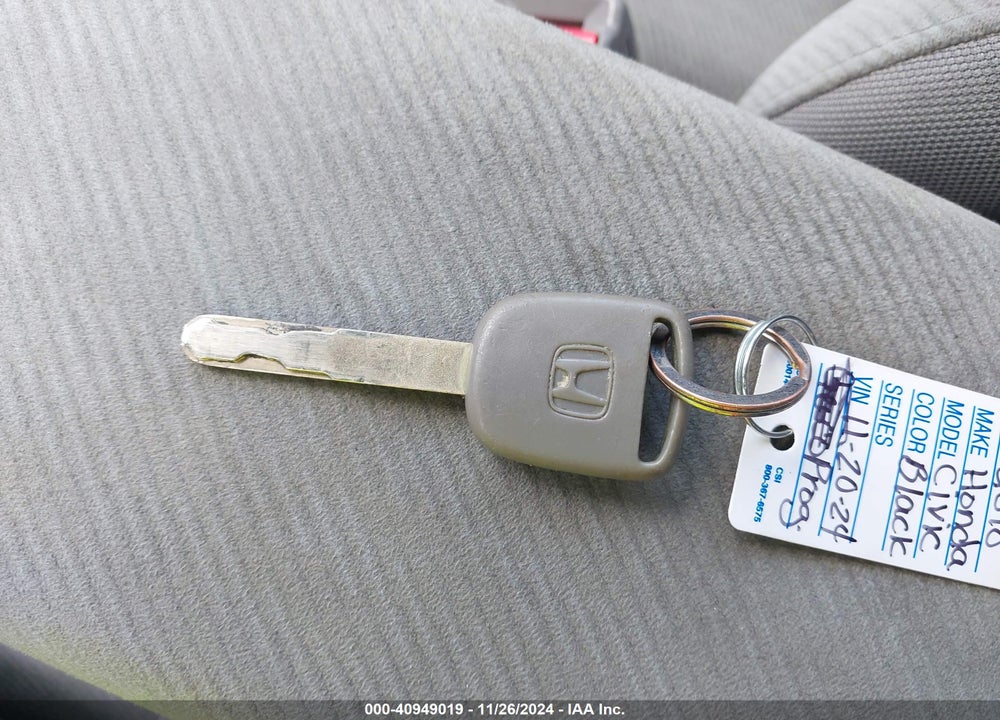 2010 HONDA CIVIC LX VIN: 19XFA1E5XAE022985