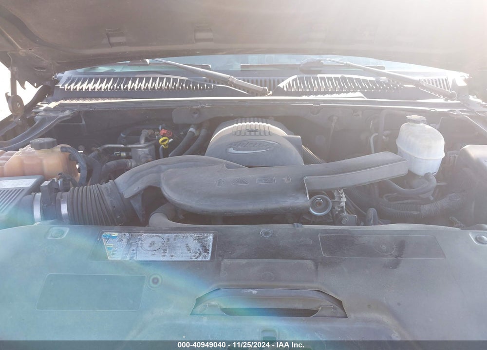 2005 CHEVROLET SUBURBAN 1500 Z71 VIN: 3GNEC16Z25G225975