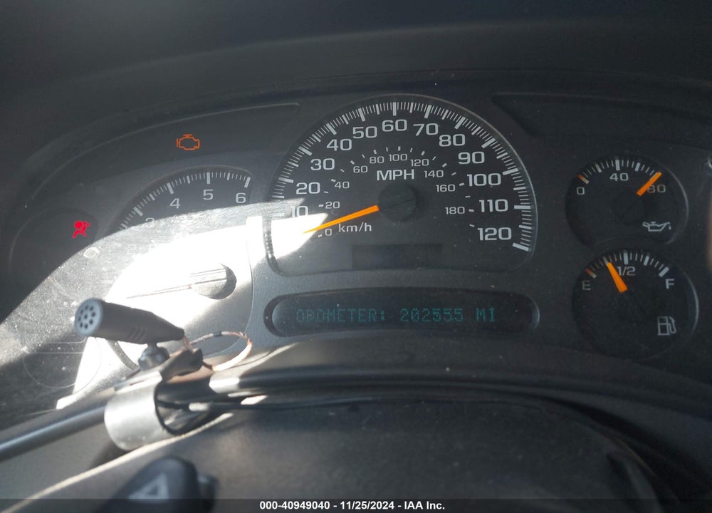 2005 CHEVROLET SUBURBAN 1500 Z71 VIN: 3GNEC16Z25G225975