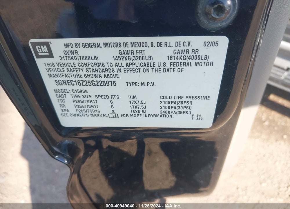 2005 CHEVROLET SUBURBAN 1500 Z71 VIN: 3GNEC16Z25G225975