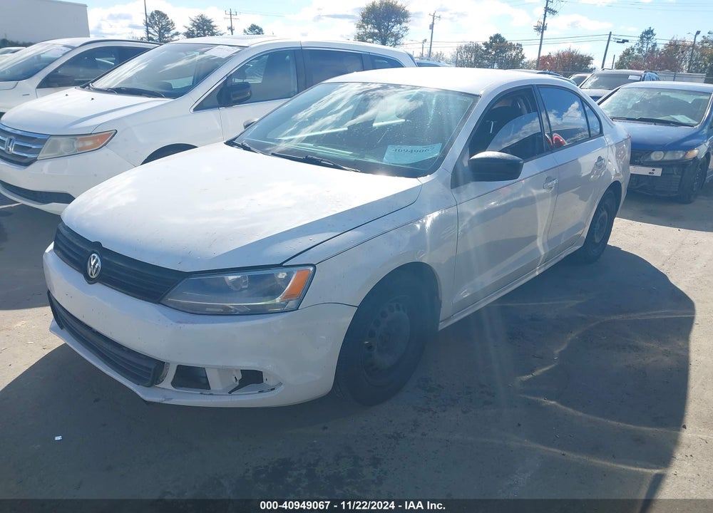 2011 VOLKSWAGEN JETTA 2.0L S VIN: 3VW2K7AJ8BM332638